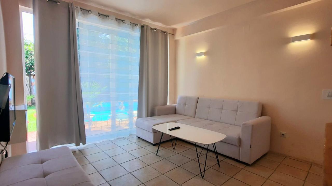 Aloha Luxury Apartments Skopje Rum bild